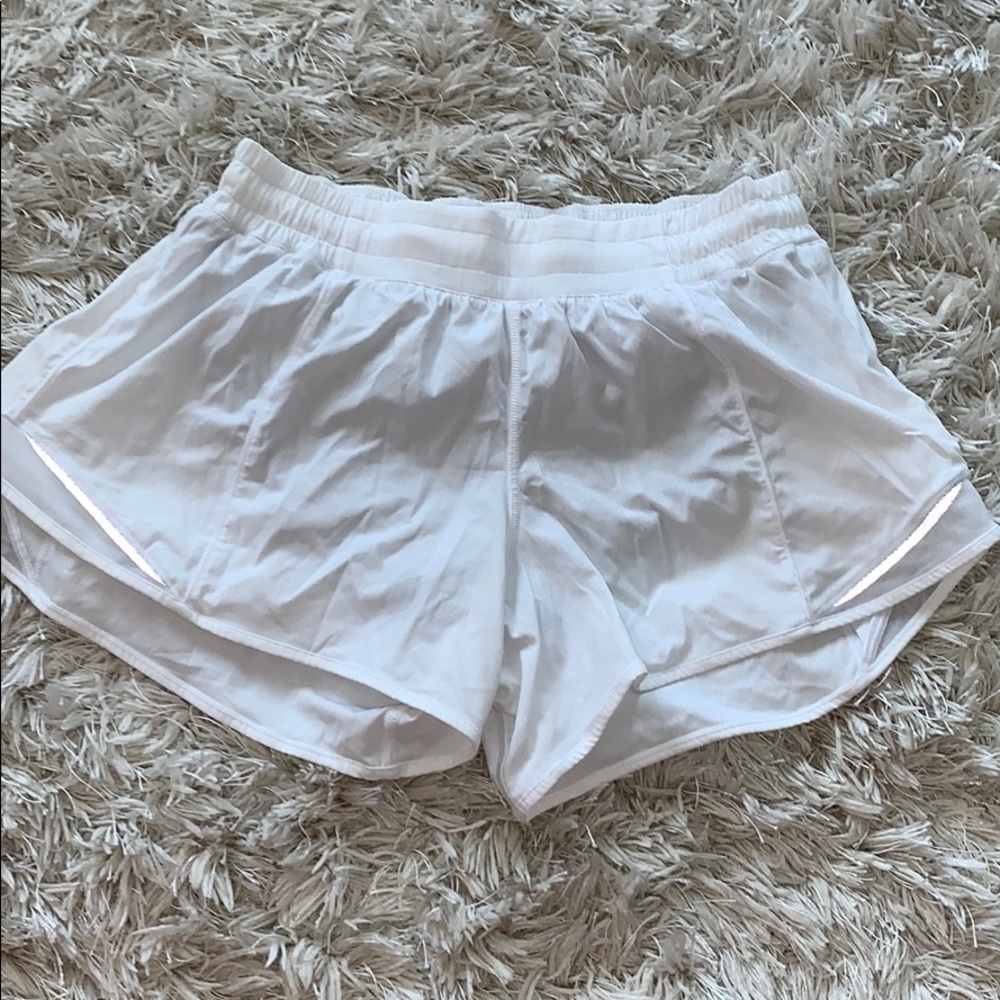 White lululemon shorts